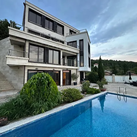 The Shefers Villa *