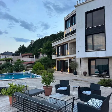 The Shefers Villa *